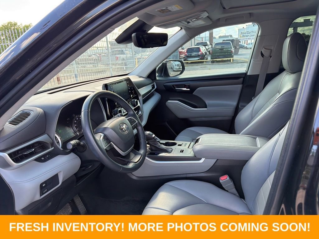 Used 2022 Toyota Highlander XLE image 8