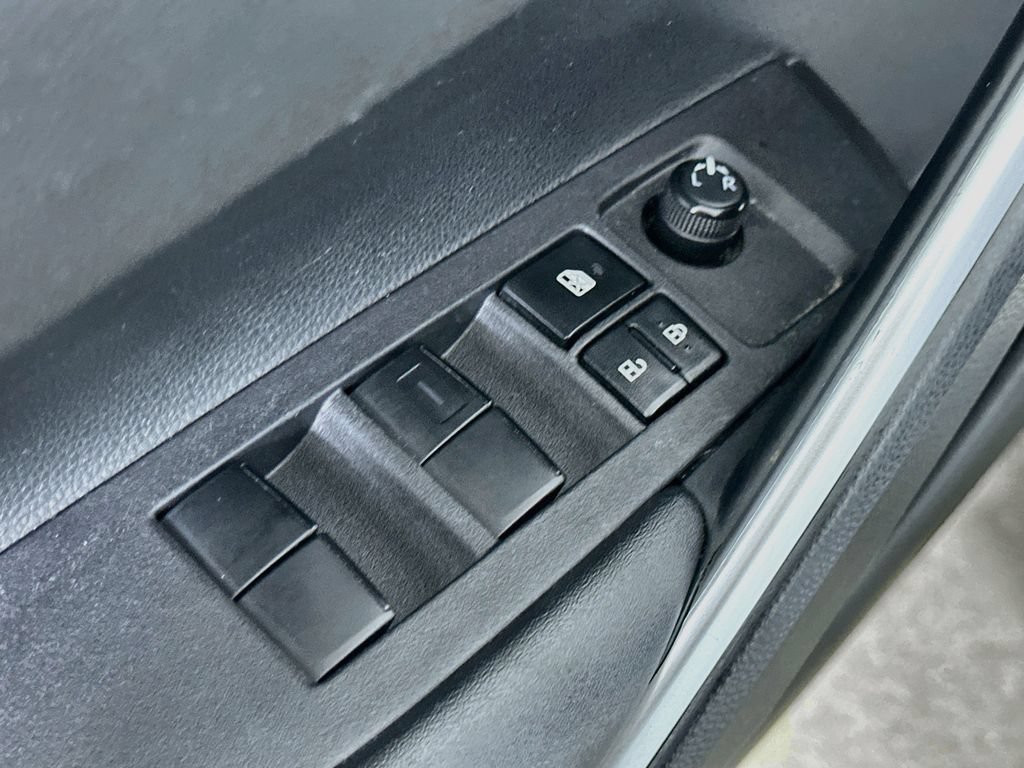 Used 2024 Toyota Corolla Cross LE w/ Moonroof Package FWD image 22