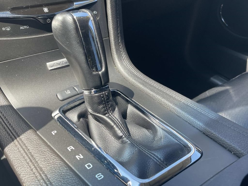 Used 2019 Lincoln MKT AWD image 25
