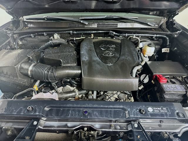 Used 2018 Toyota Tacoma TRD Sport image 20