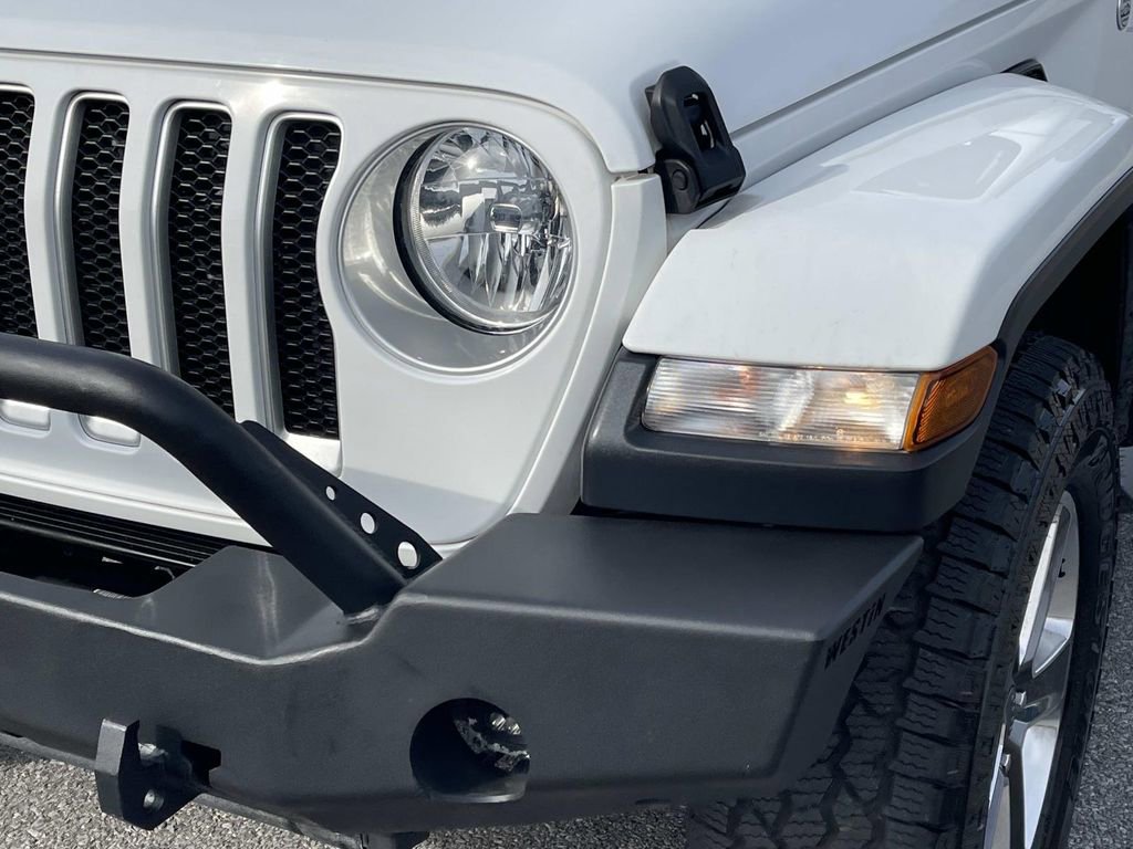 Used 2019 Jeep Wrangler Unlimited Sahara image 10