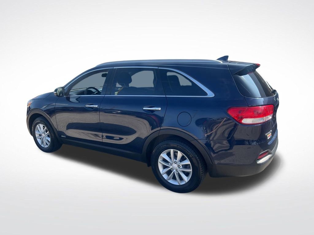 Used 2018 Kia Sorento LX image 44