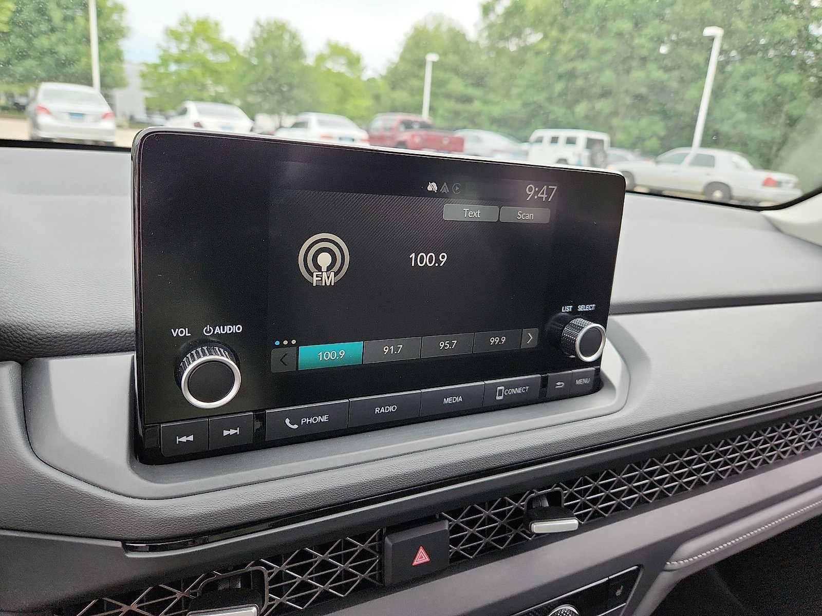 Certified 2024 Honda Accord EX image 19