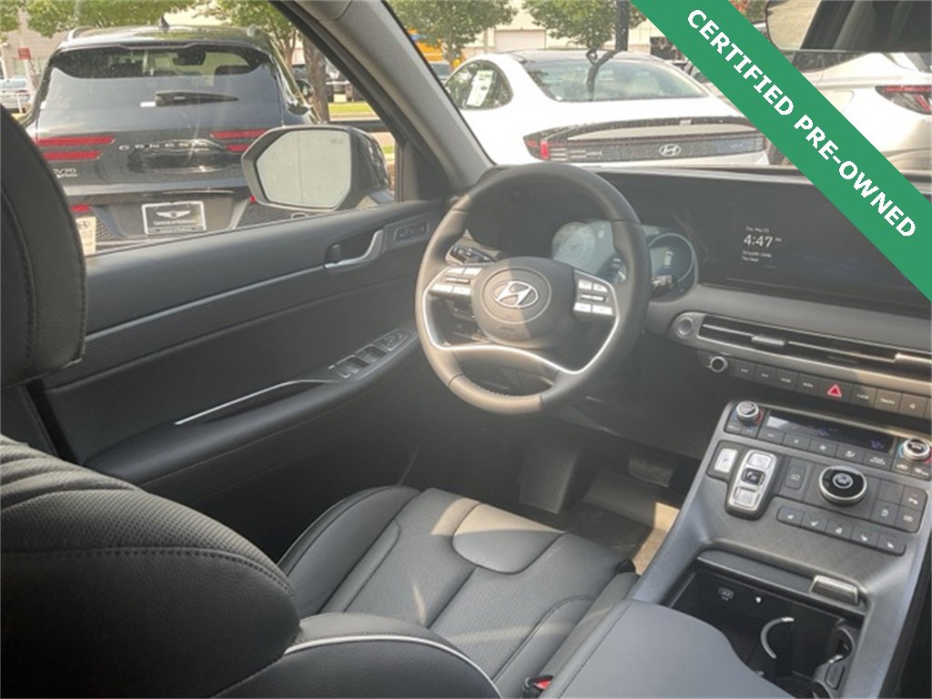 Used 2024 Hyundai Palisade Limited image 18
