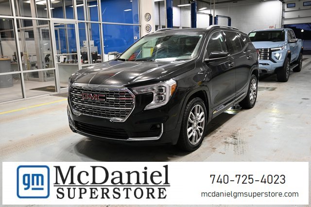 Used 2022 GMC Terrain Denali w/ LPO, Floor Liner Package image 1
