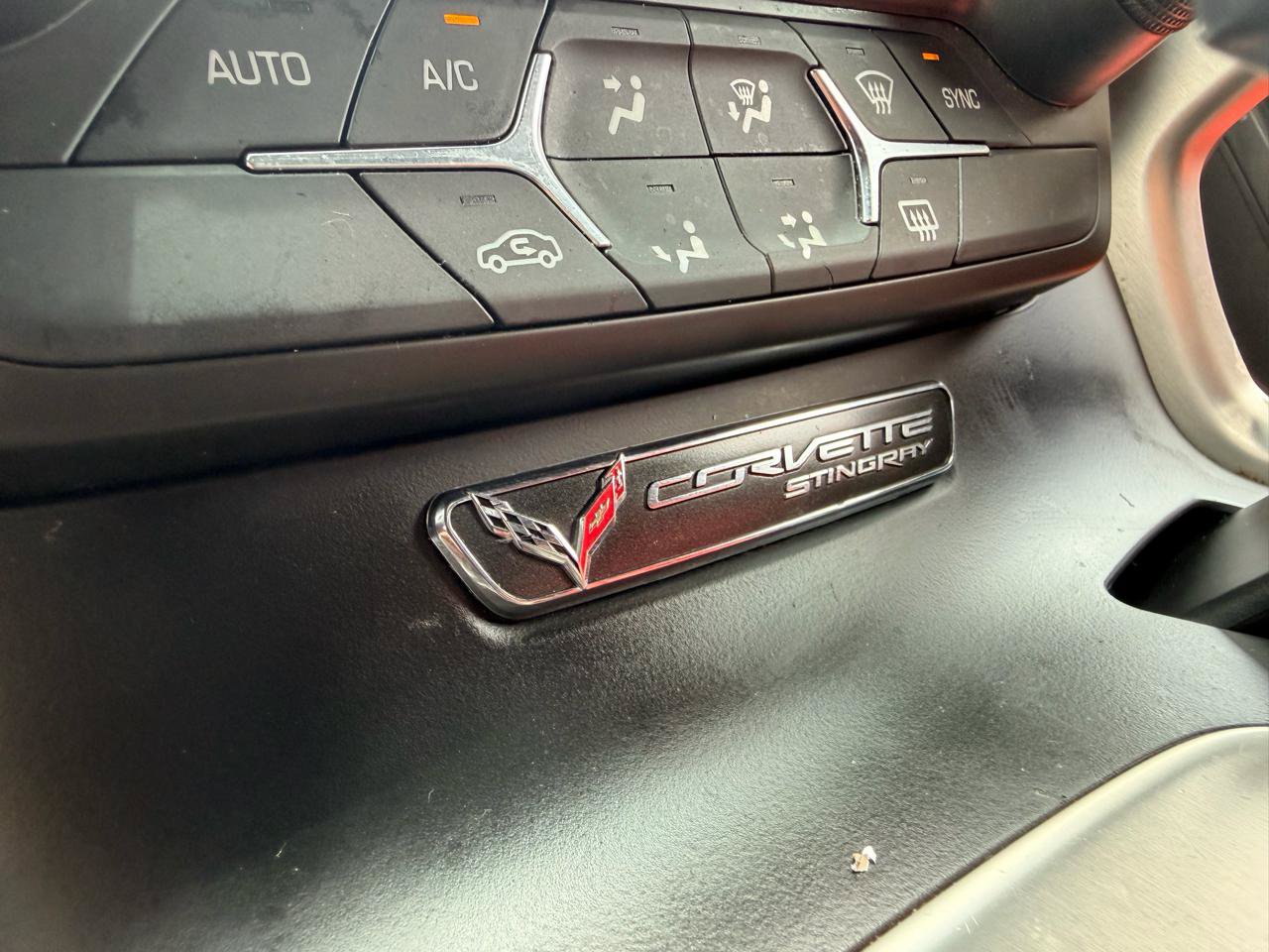 Used 2017 Chevrolet Corvette Stingray Coupe w/ 1LT RWD image 29