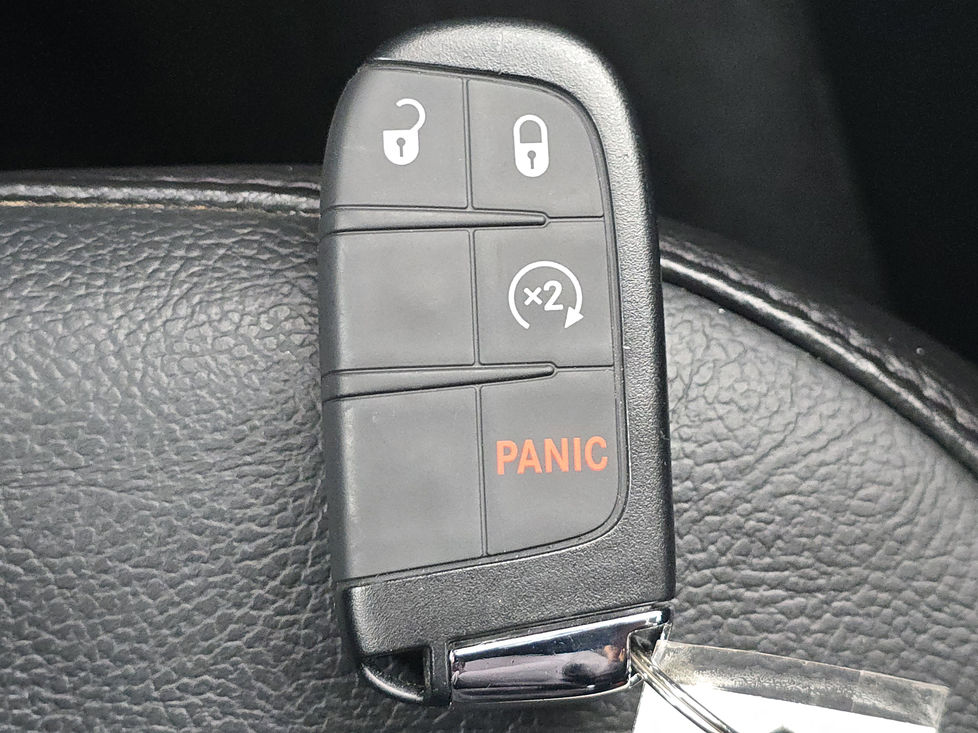 Used 2022 Jeep Compass Latitude image 27