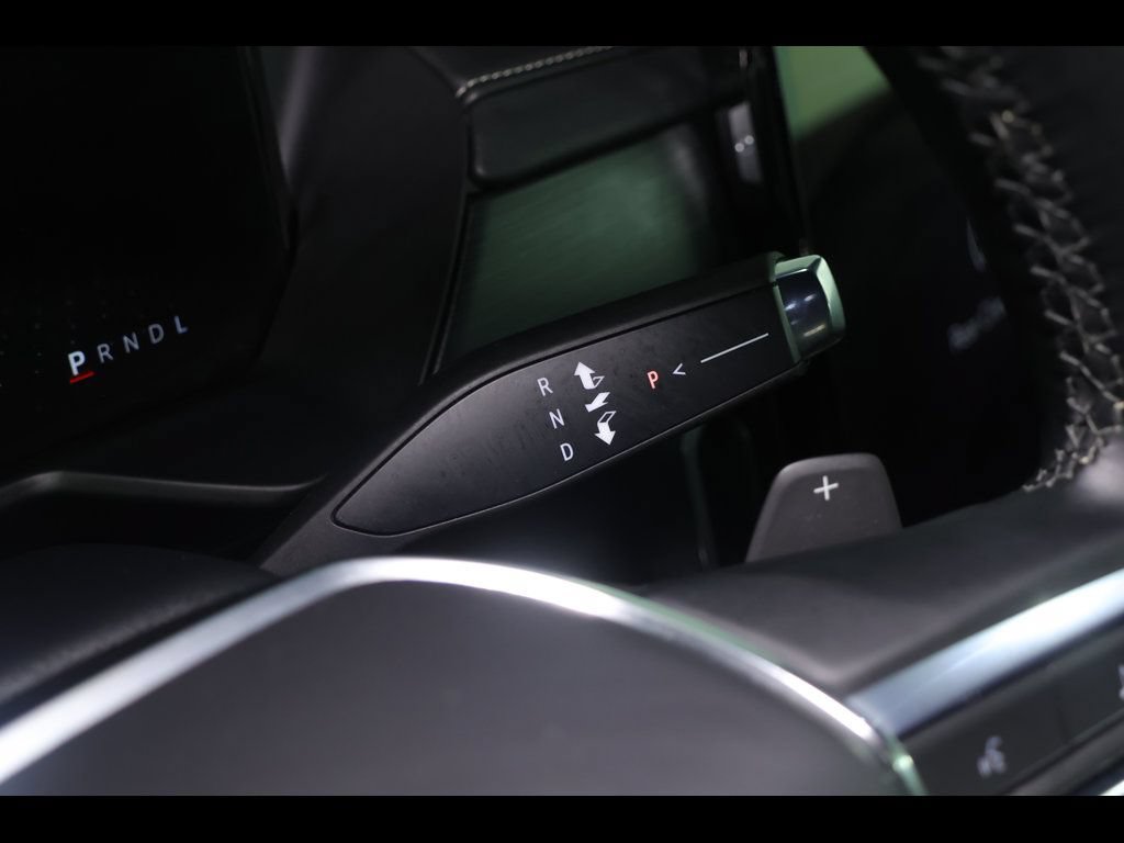 Used 2025 GMC Acadia Elevation FWD image 29