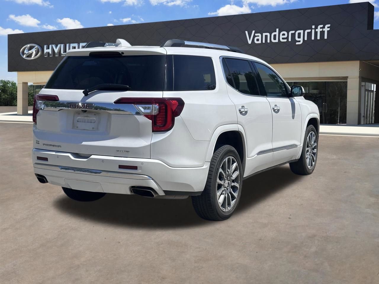 Used 2021 GMC Acadia Denali AWD/4WD image 12