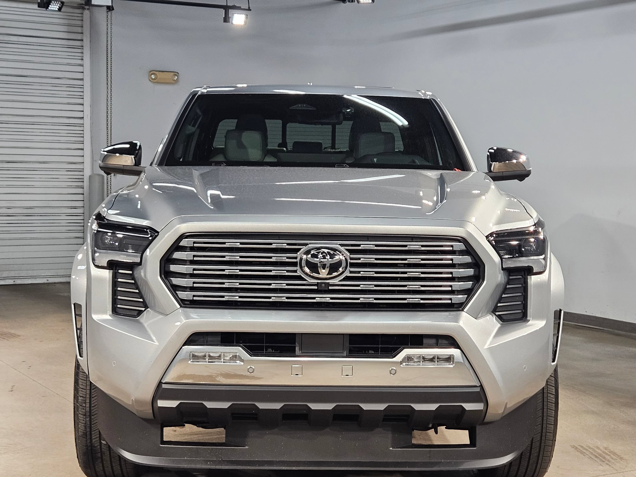 Certified 2025 Toyota Tacoma Limited AWD/4WD image 2