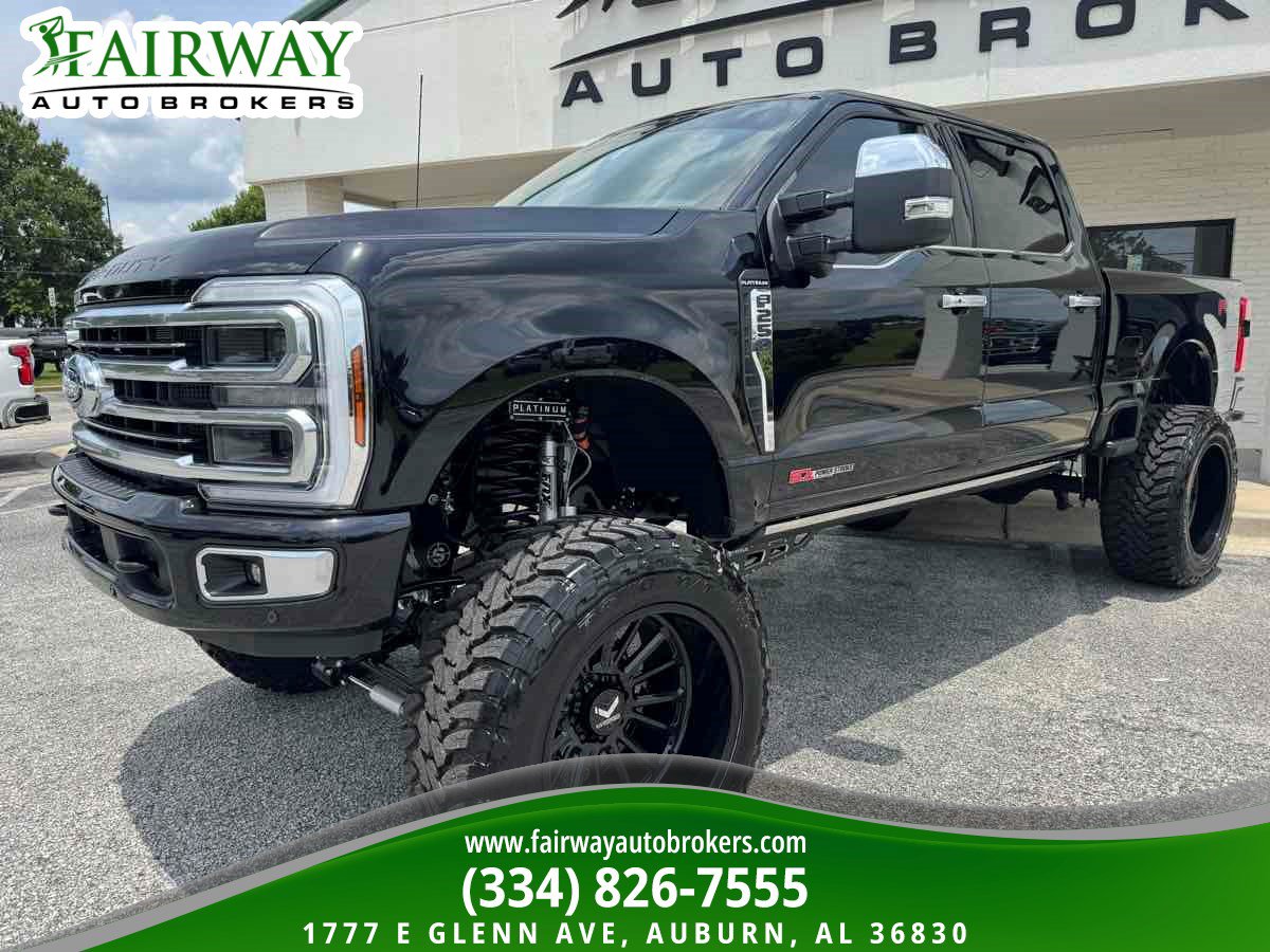 Used 2025 Ford F250 Platinum w/ Platinum Plus Package AWD/4WD image 2