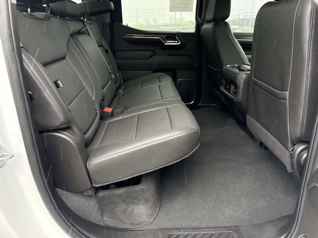 Used 2024 Chevrolet Silverado 1500 LT Trail Boss w/ Convenience Package II AWD/4WD image 20