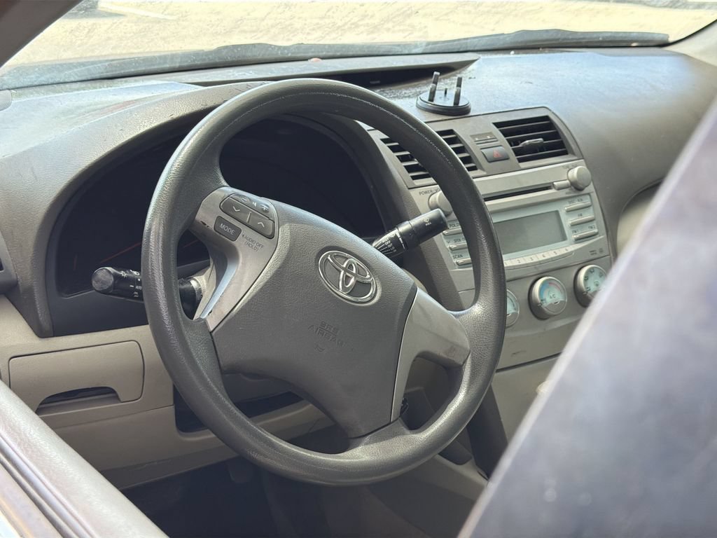Used 2007 Toyota Camry LE FWD image 3