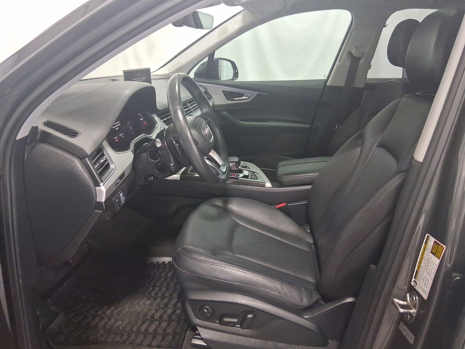 Used 2019 Audi Q7 2.0T Premium Plus w/ Premium Plus Package AWD/4WD image 14