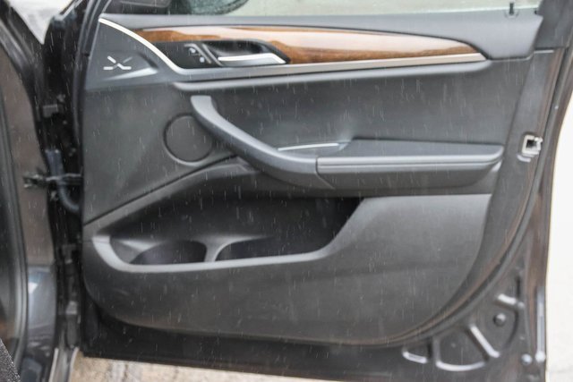 Used 2022 BMW X4 xDrive30i w/ Parking Assistance Package image 15