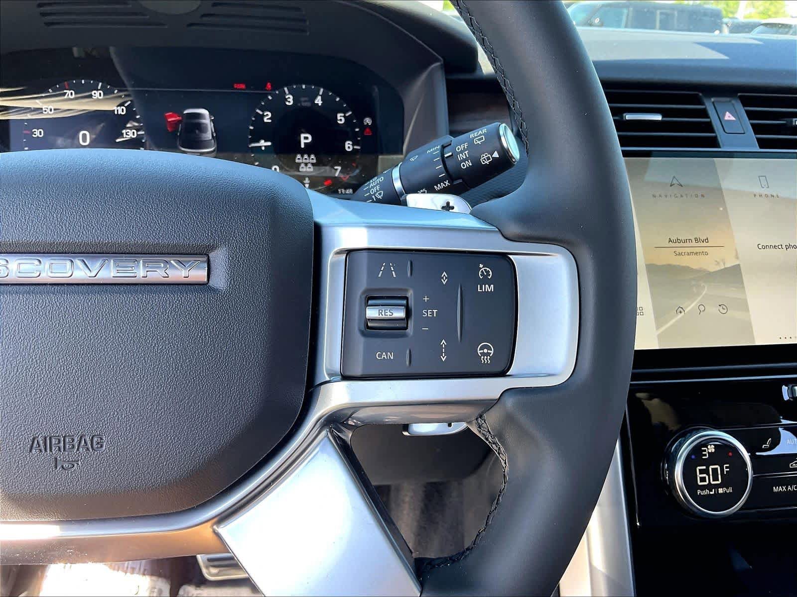 New 2026 Land Rover Discovery Dynamic SE AWD/4WD image 18