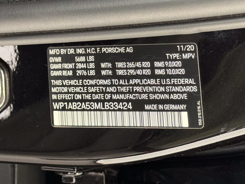 Certified 2021 Porsche Macan S AWD/4WD image 26