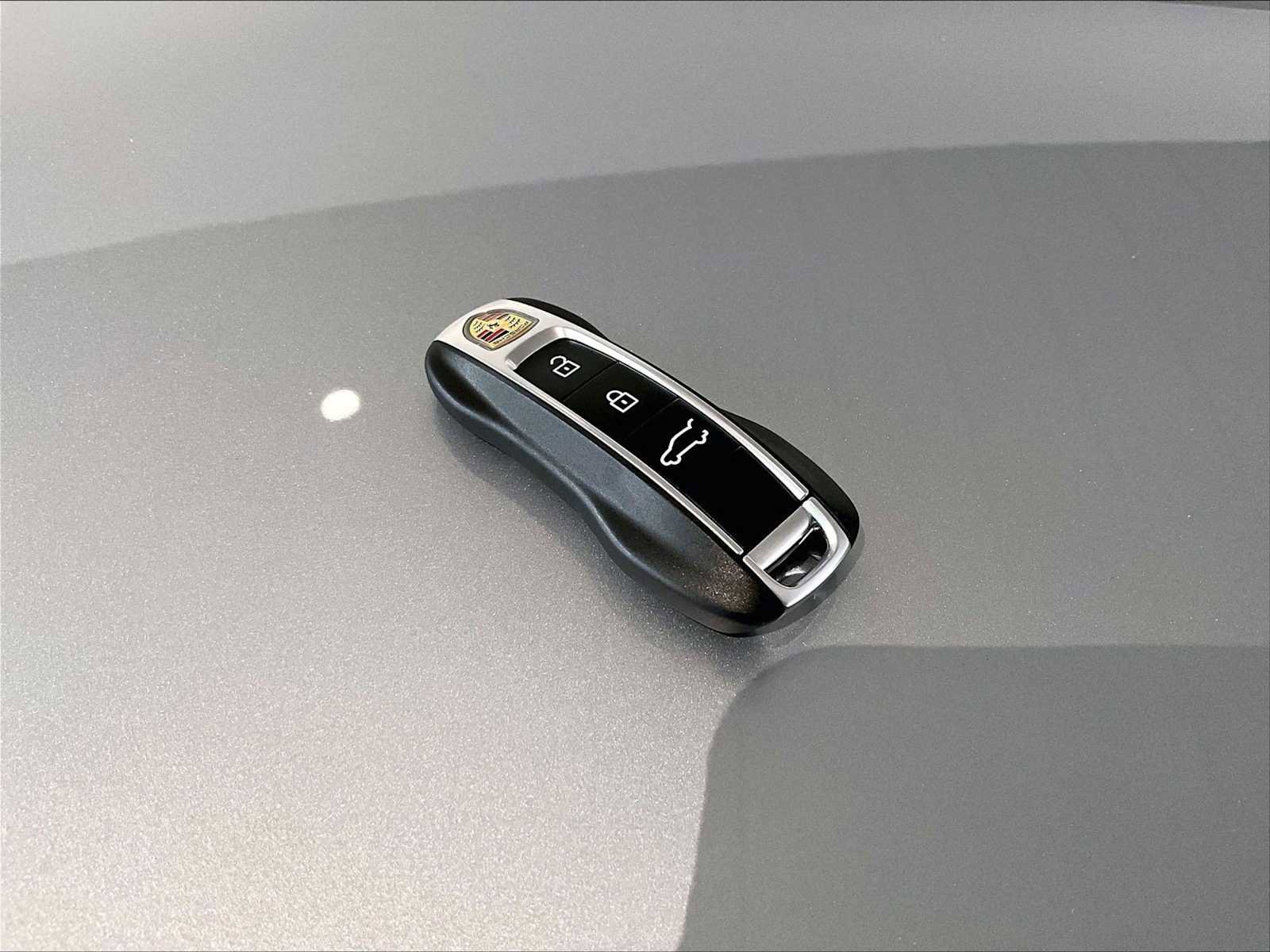 New 2026 Porsche Cayenne E-Hybrid AWD/4WD image 21