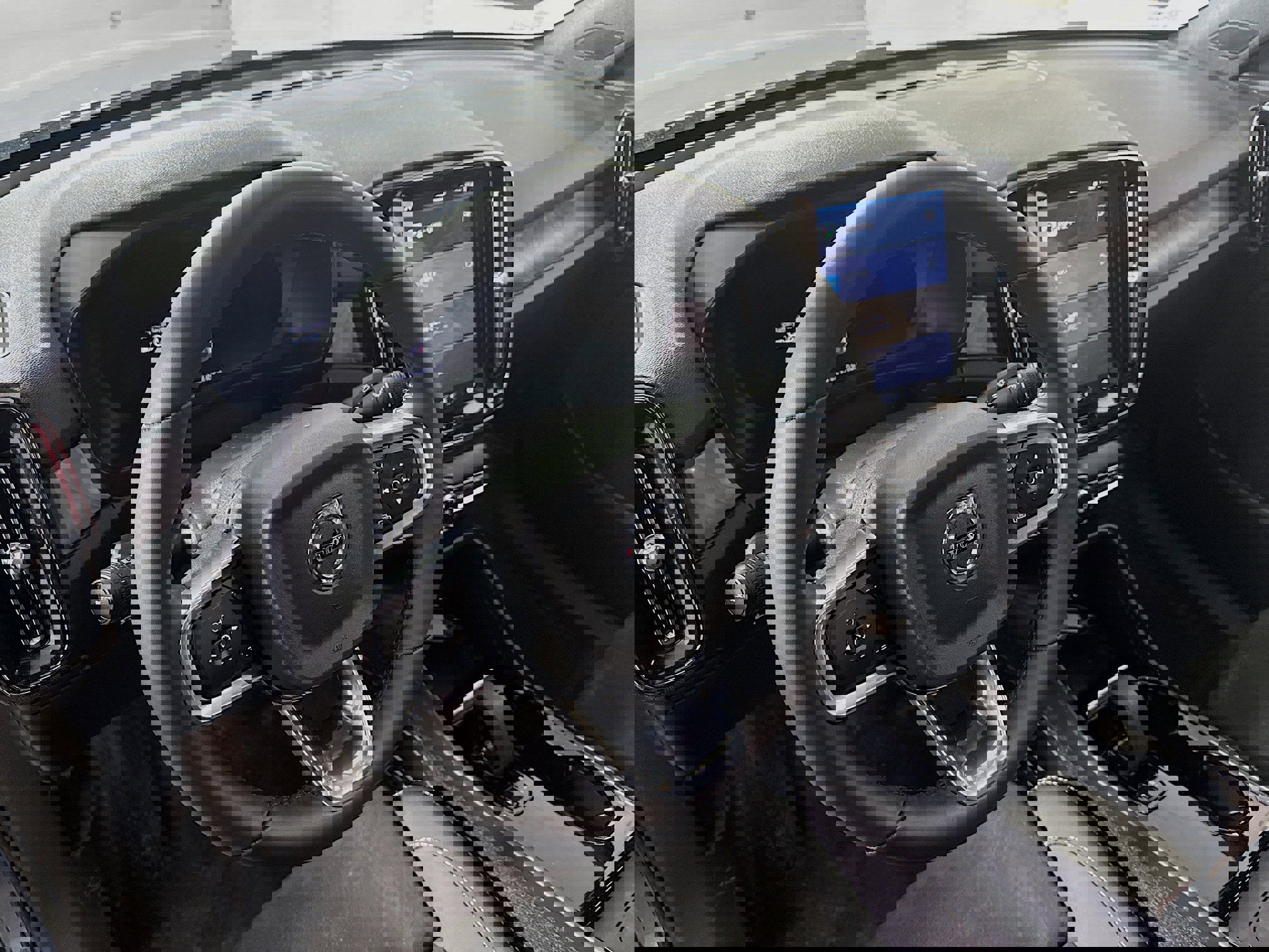 Used 2023 Volvo C40 P8 Recharge Plus AWD/4WD image 13