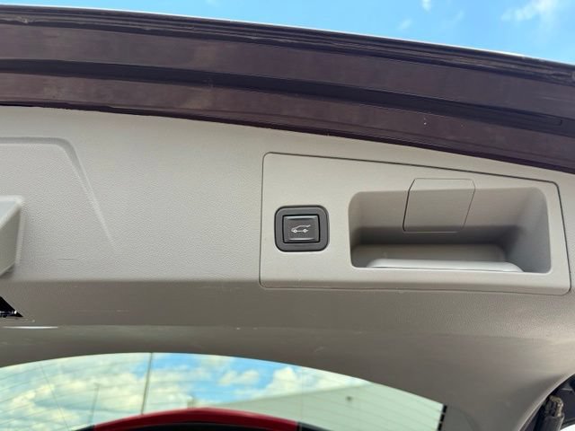Used 2020 Cadillac XT5 Premium Luxury w/ LPO, Floor Liner Package AWD/4WD image 18