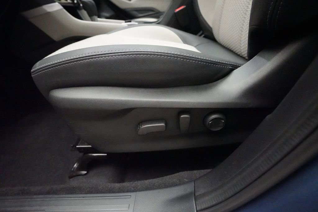 Certified 2023 Subaru Forester Premium image 31