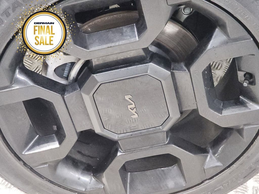 Certified 2025 Kia Sorento SX Prestige image 10