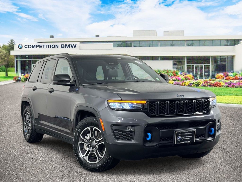 Used 2024 Jeep Grand Cherokee Trailhawk w/ Luxury Tech Group III AWD/4WD video 1