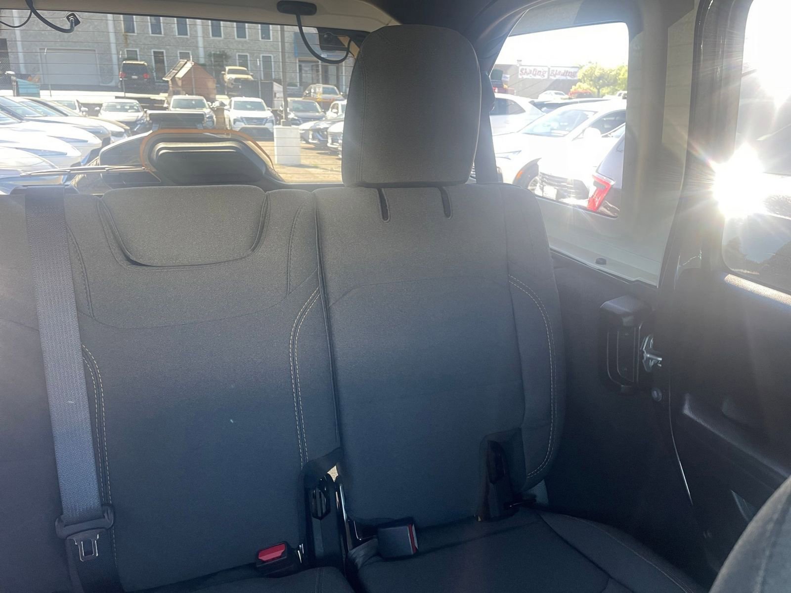 Used 2025 Jeep Wrangler Sport S AWD/4WD image 37