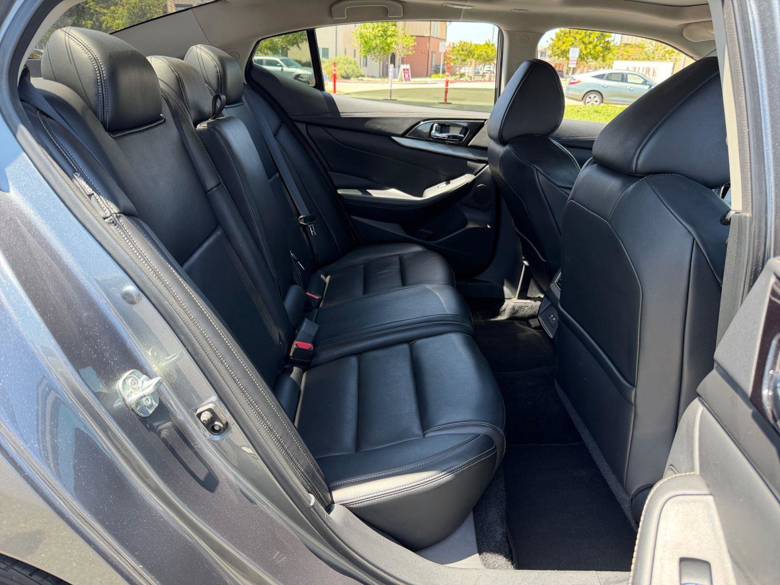 Used 2019 Nissan Maxima 3.5 SL FWD image 19