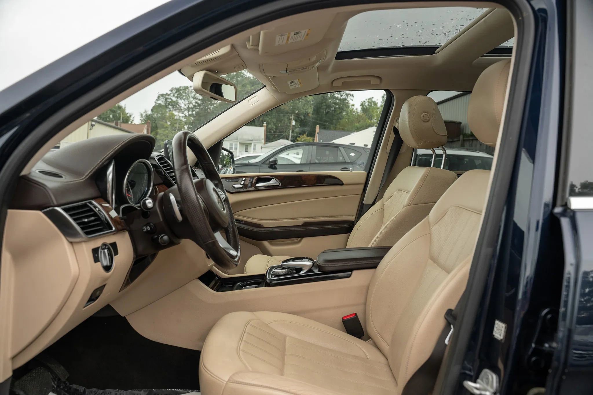 Used 2017 Mercedes-Benz GLS 450 GLS 450 Sport Utility 4D image 7