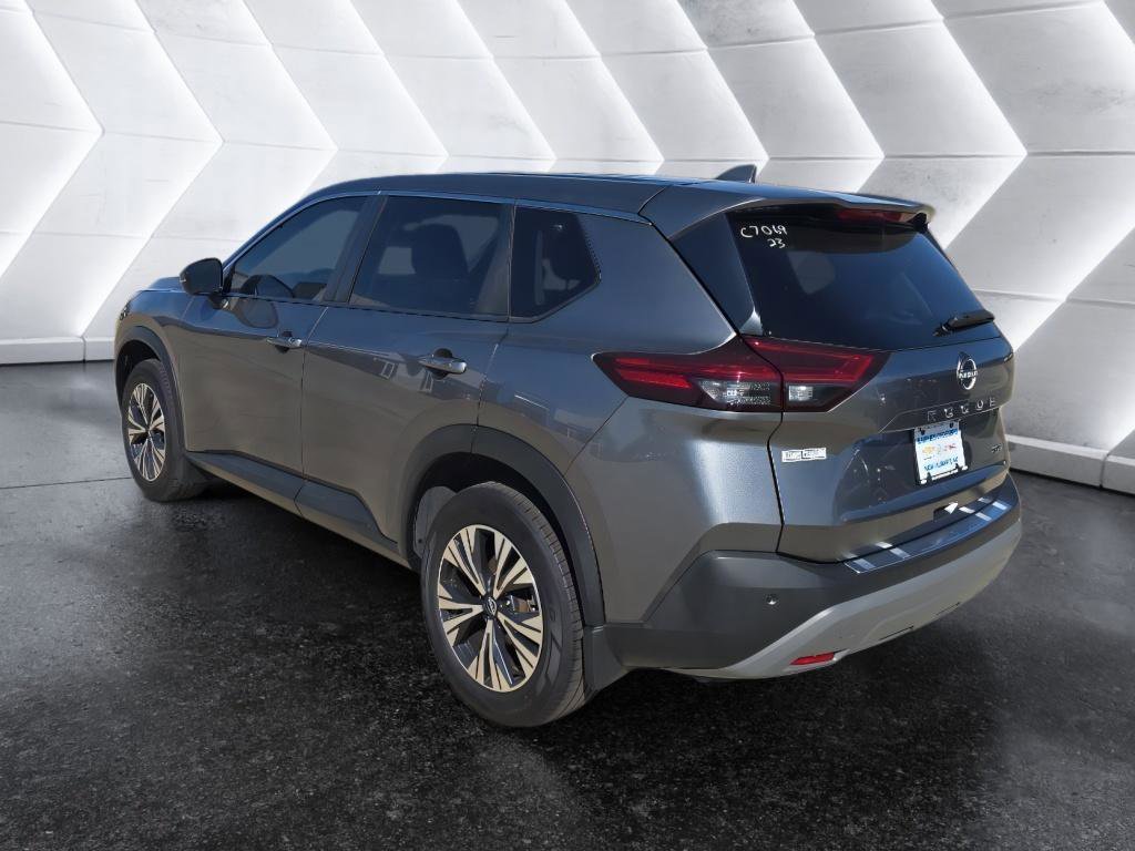 Used 2023 Nissan Rogue SV image 7