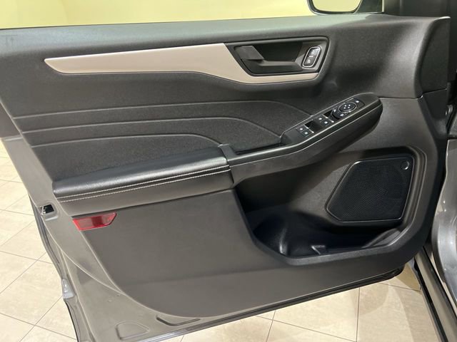 Certified 2022 Ford Escape SE w/ SE Sport Appearance Package FWD image 20