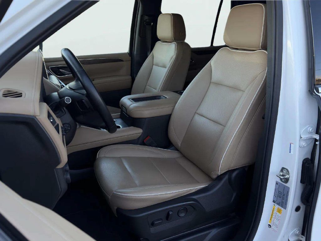 Used 2024 Chevrolet Tahoe Premier RWD image 20