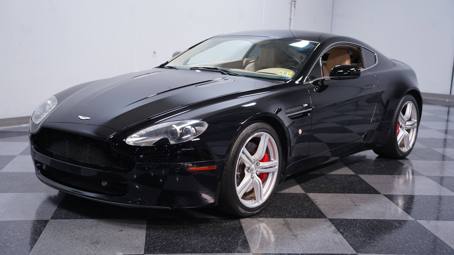 Used 2009 Aston Martin V8 Vantage V8 image 5