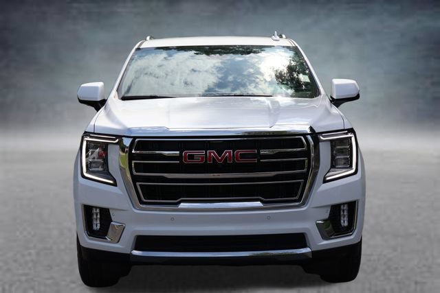 Used 2023 GMC Yukon SLT w/ SLT Luxury Package AWD/4WD image 29