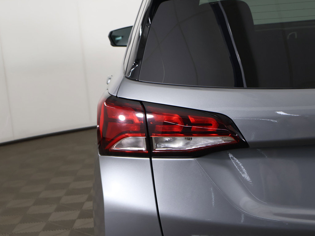 Used 2023 Chevrolet Equinox LT FWD image 15