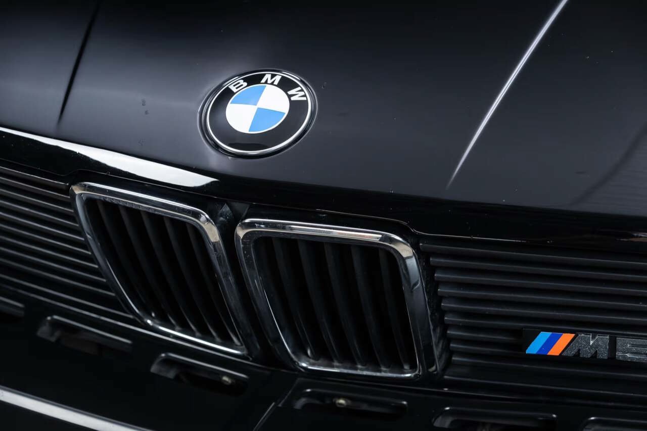 Used 1988 BMW M5 RWD image 20