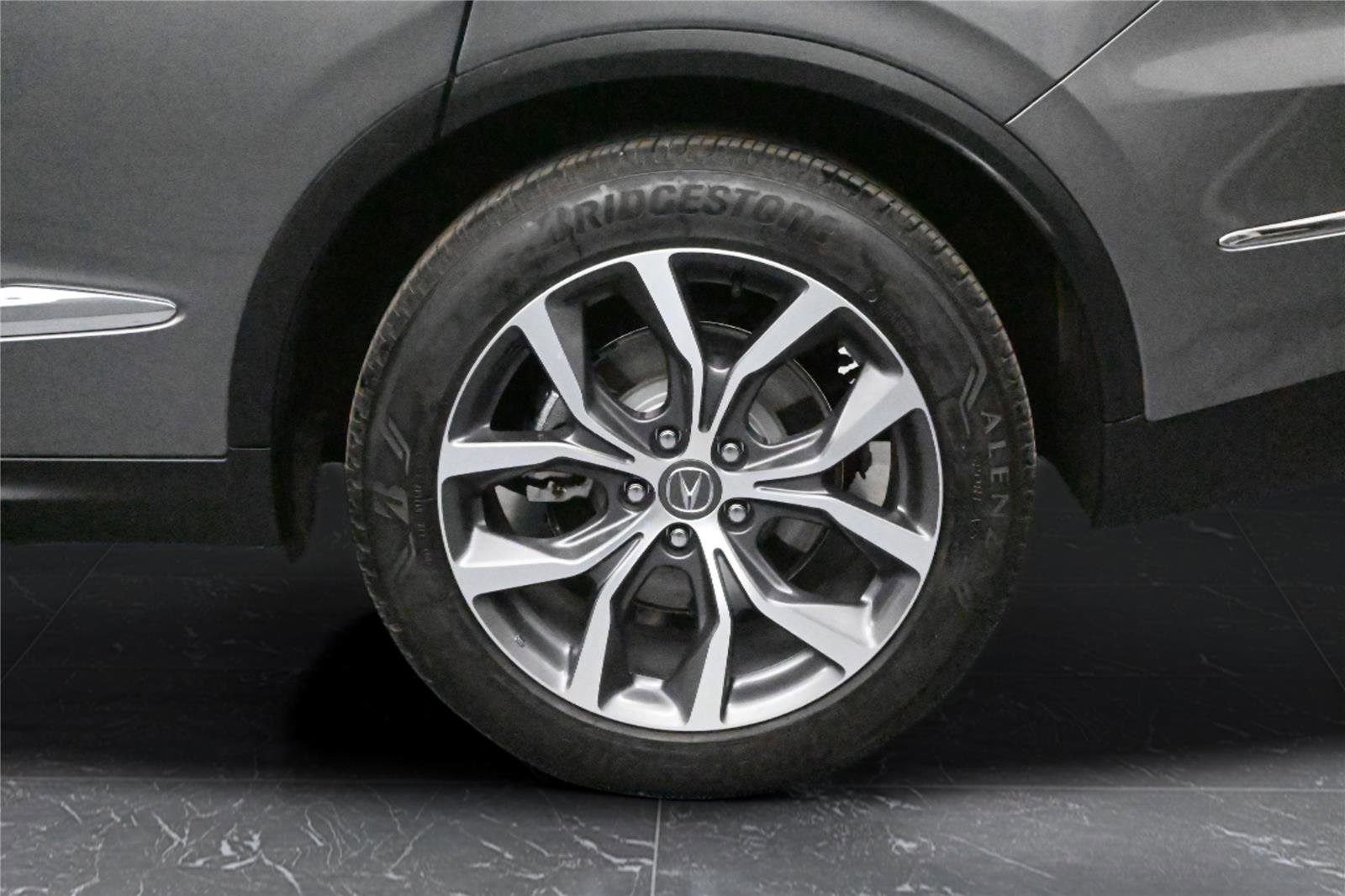 Certified 2024 Acura MDX SH-AWD w/ Technology Package image 11