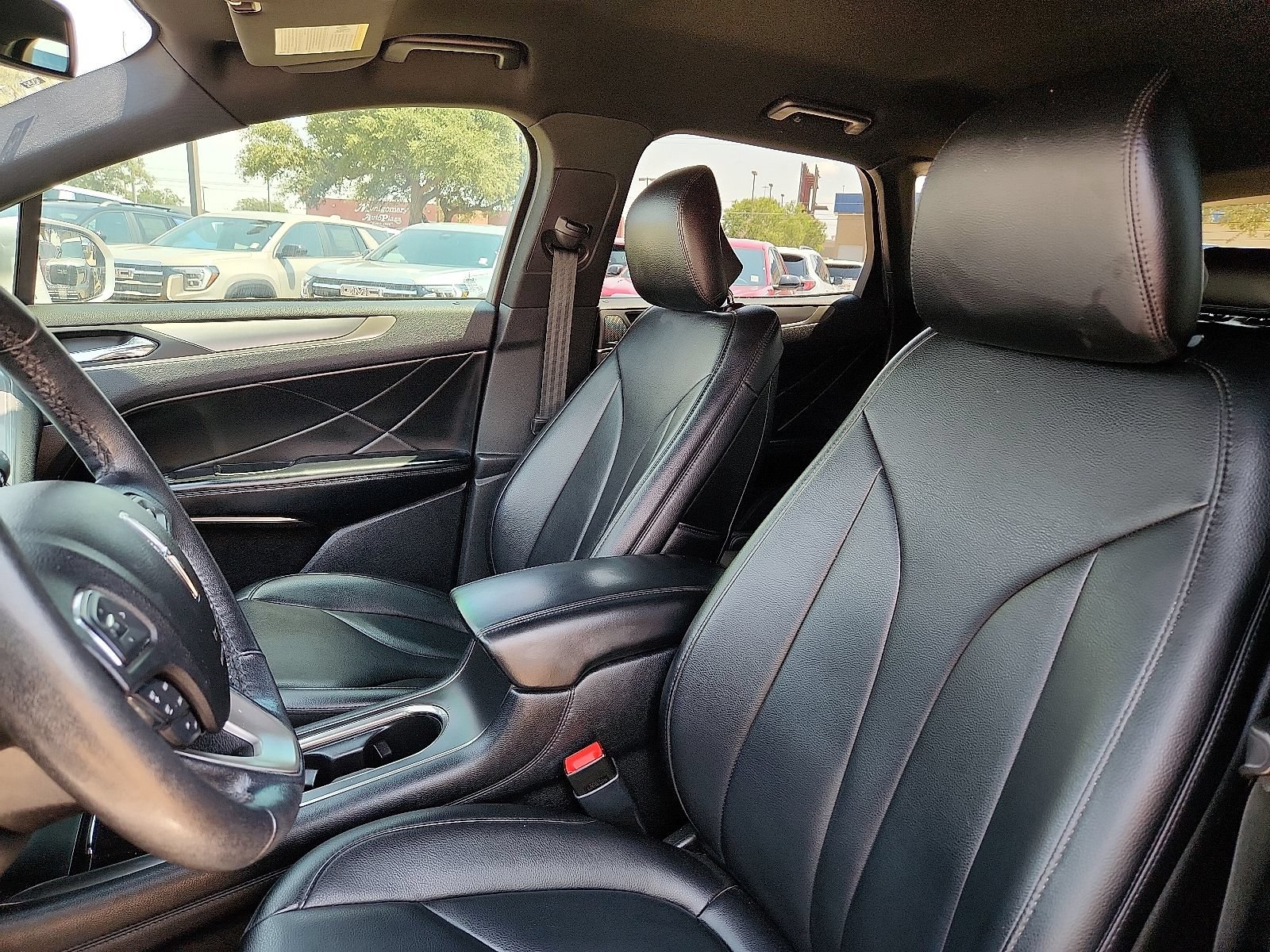 Used 2017 Lincoln MKC Premiere FWD image 14