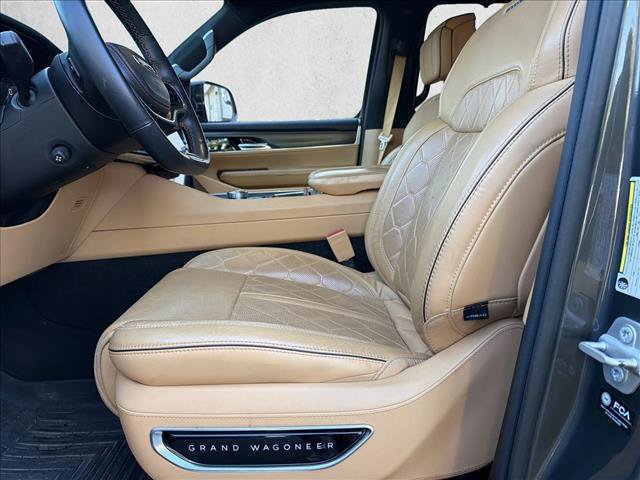 Used 2024 Jeep Grand Wagoneer Series III w/ Rear Seat Video Group 1 AWD/4WD image 12