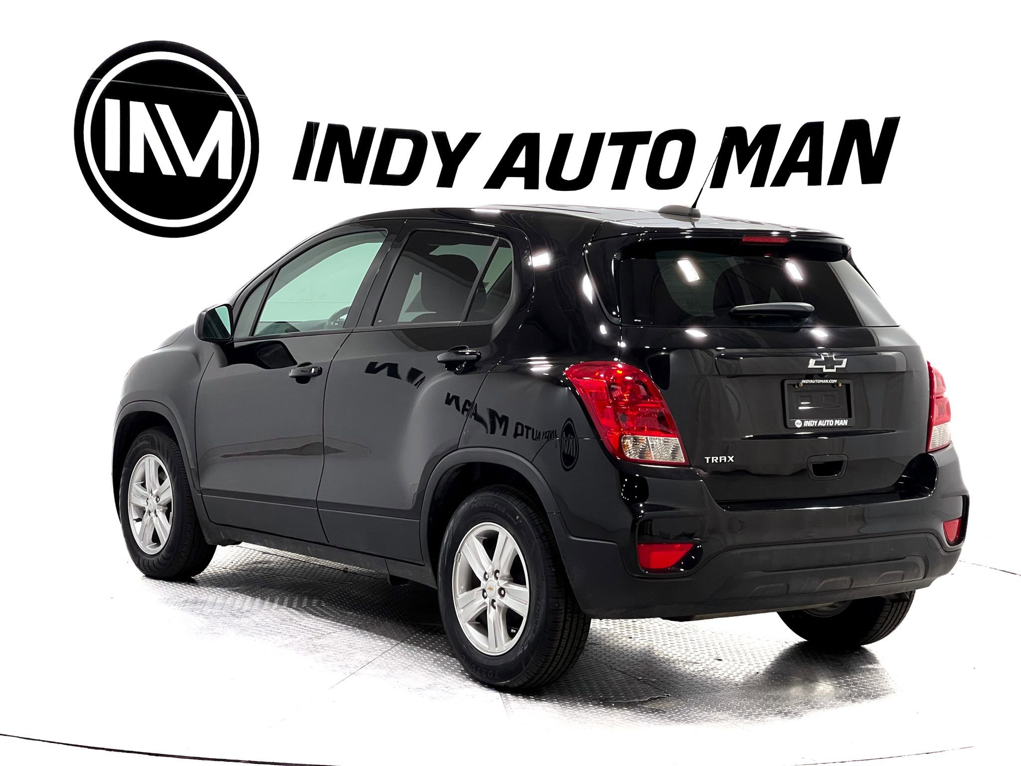 Used 2020 Chevrolet Trax LS w/ Tint and Cruise Package FWD image 6