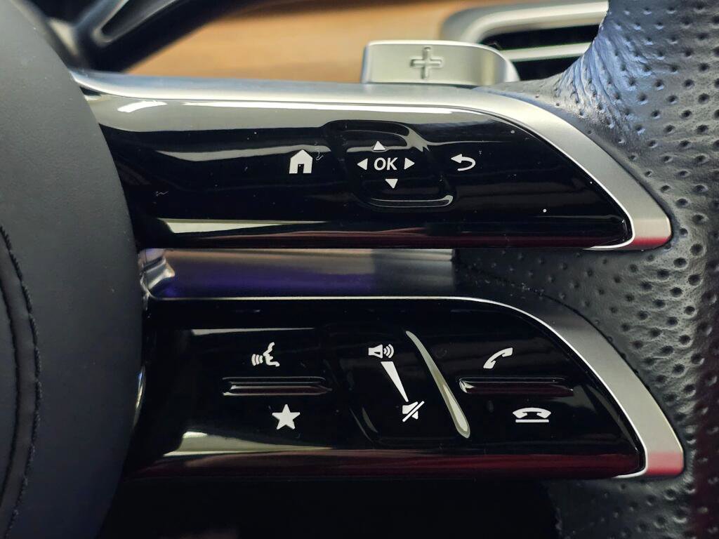 Used 2024 Mercedes-Benz GLS 450 4MATIC image 46