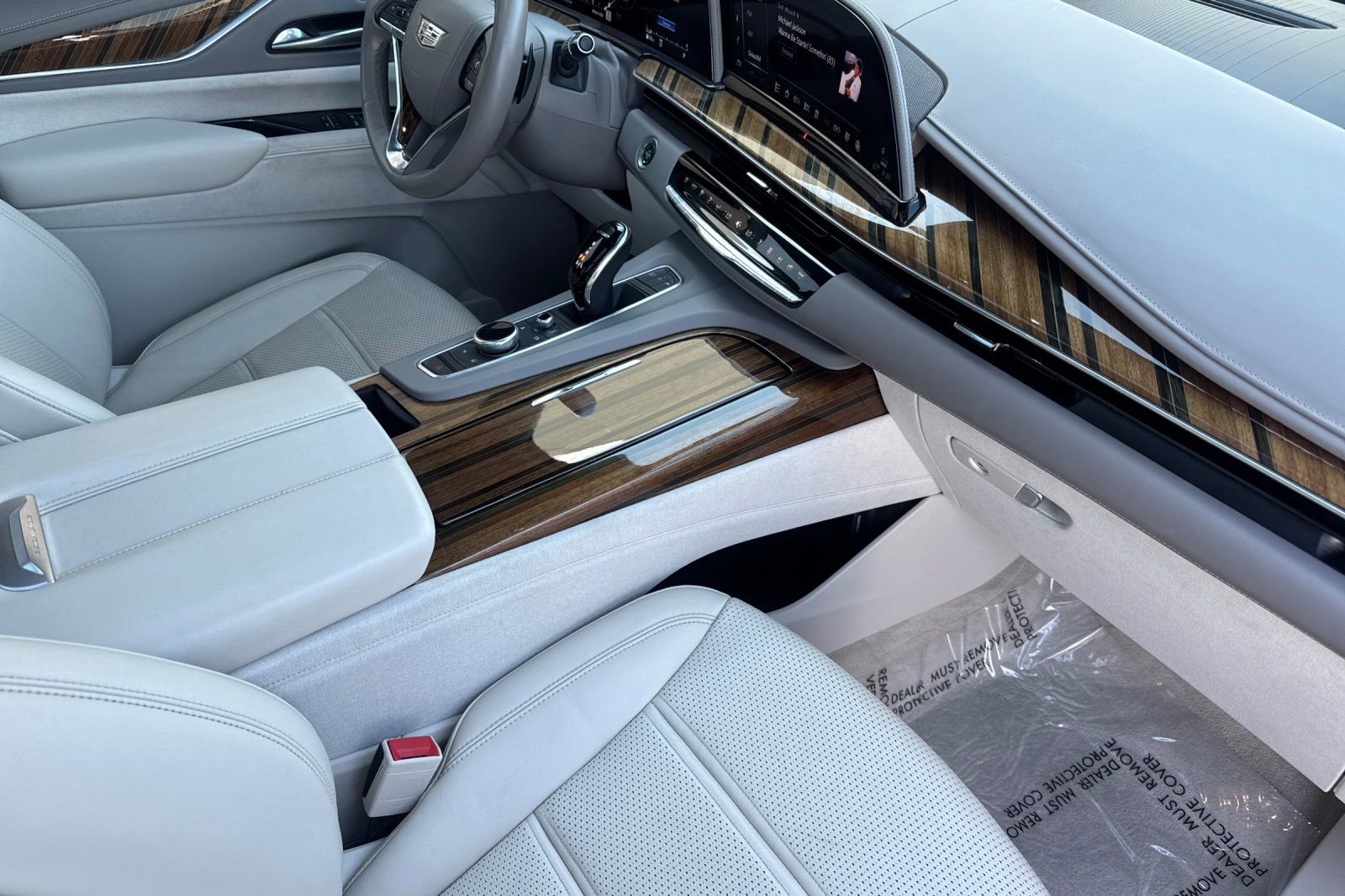 Used 2022 Cadillac Escalade ESV Sport Platinum w/ Heavy-Duty Trailer Package image 18