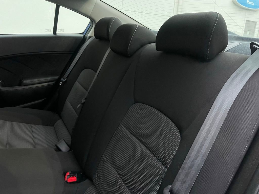Used 2017 Kia Forte LX image 38