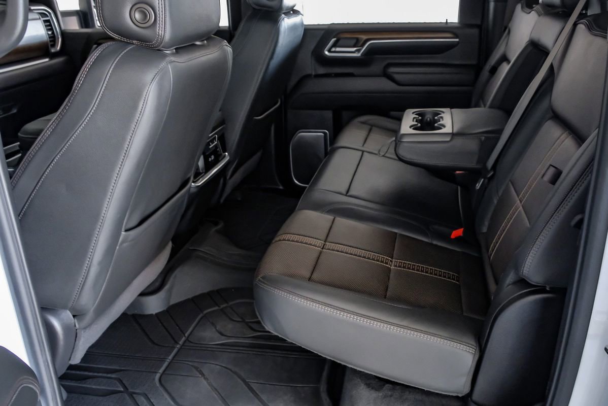 Used 2025 Chevrolet Silverado 3500 High Country w/ High Country Premium Package image 37