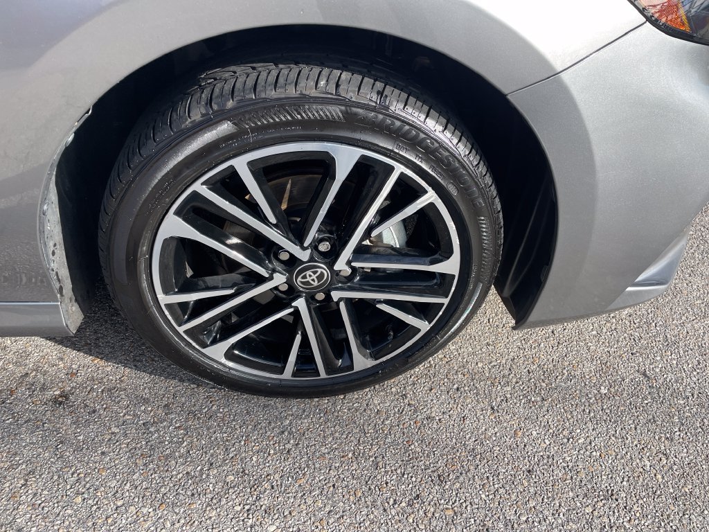Certified 2025 Toyota Camry XLE AWD/4WD image 11