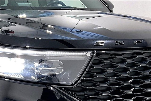 Used 2020 Ford Explorer ST w/ Premium Technology Package image 33