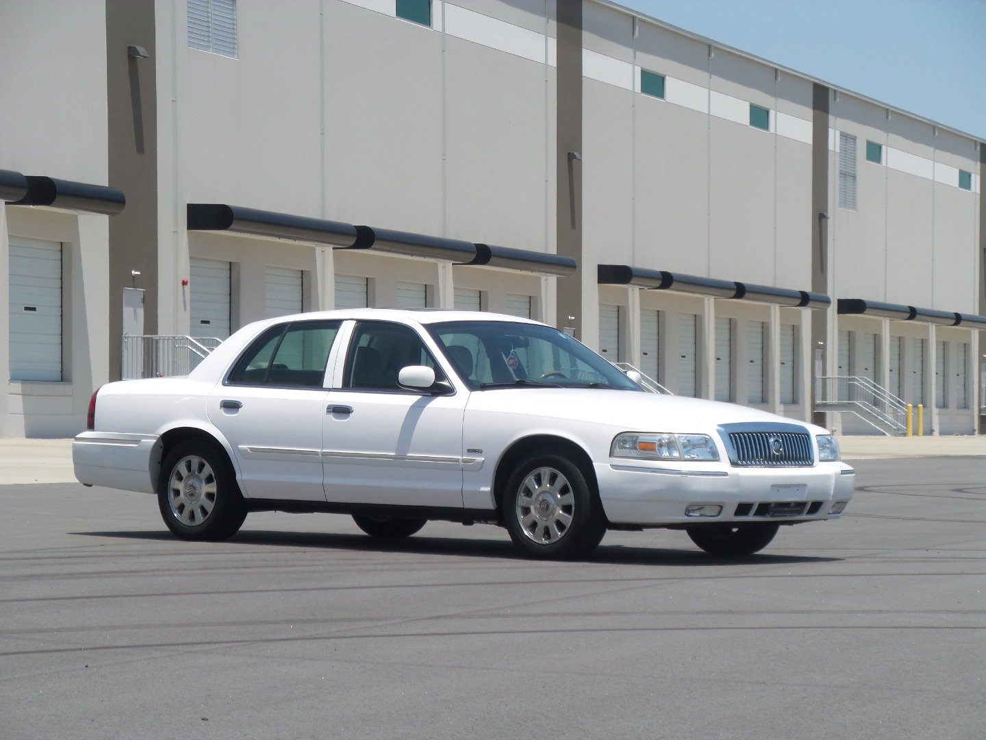 Used 2006 Mercury Grand Marquis LS RWD image 1
