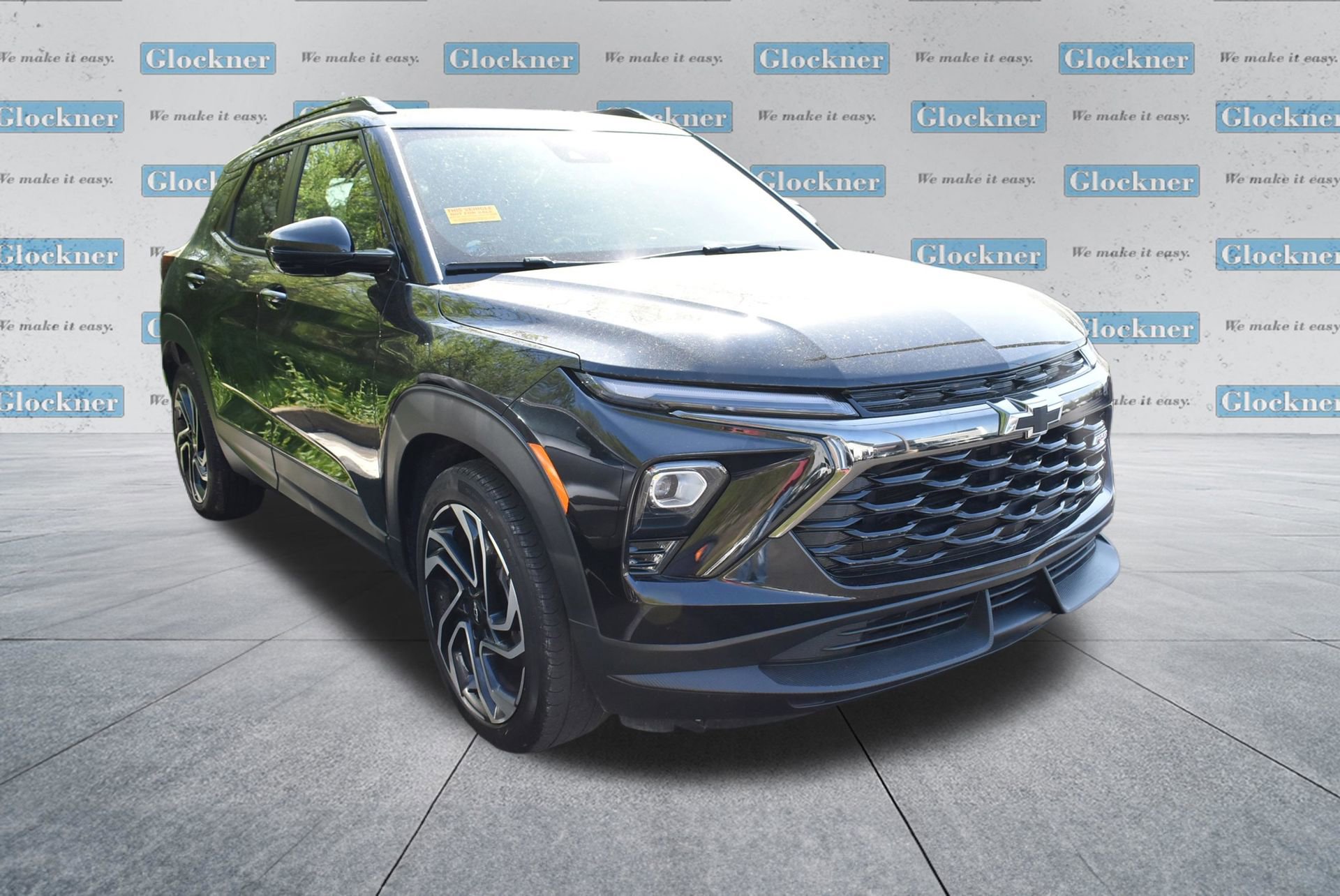 Used 2024 Chevrolet TrailBlazer RS w/ Driver Confidence Package image 3