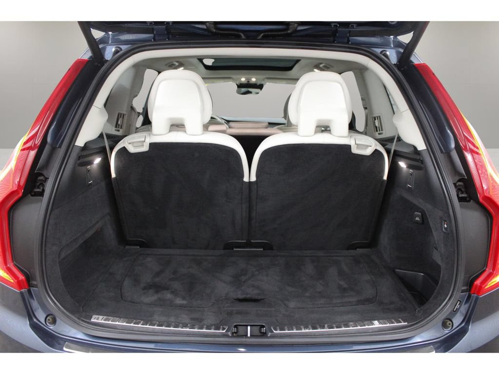 Used 2022 Volvo XC90 T6 Momentum w/ Advanced Package AWD/4WD image 31